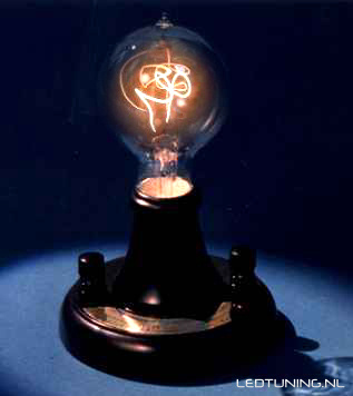 Carbon_filament_lamp