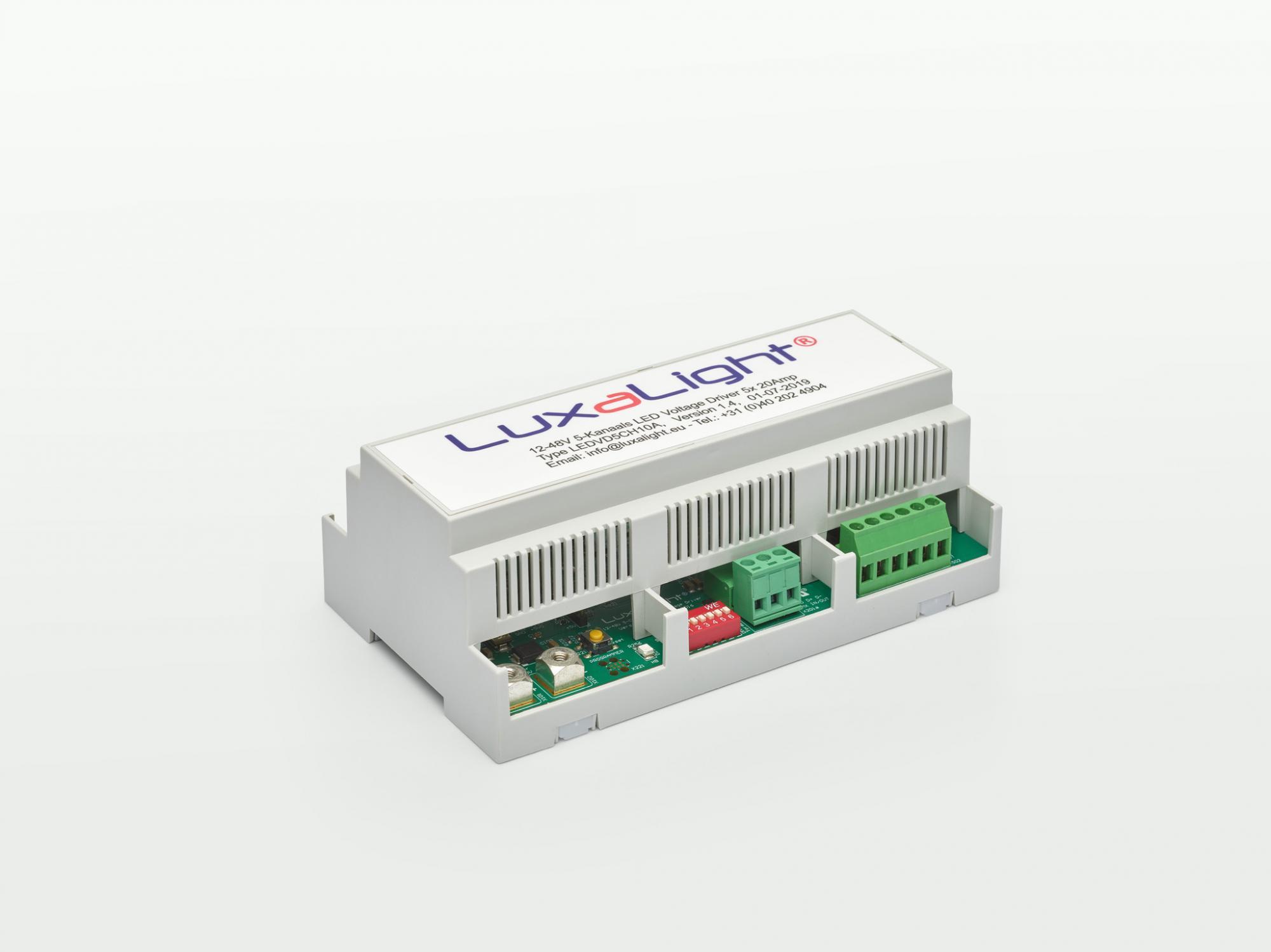 Voltage Driver LuxaLight 5 channel 20 Amp RGBW controller