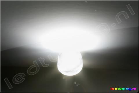 Round LED 10mm 140° 4-chip 80mA 9lm White