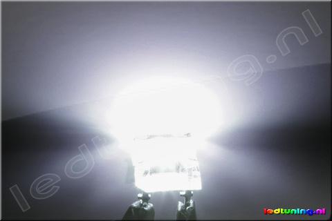 Flat SuperFlux LED 120° 2200mcd White