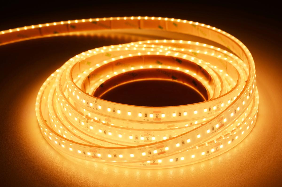 LuxaLight Long Life LED-strip Warm White 2500K Waterproof (24 Volt, 120 LEDs, 2835, IP68)